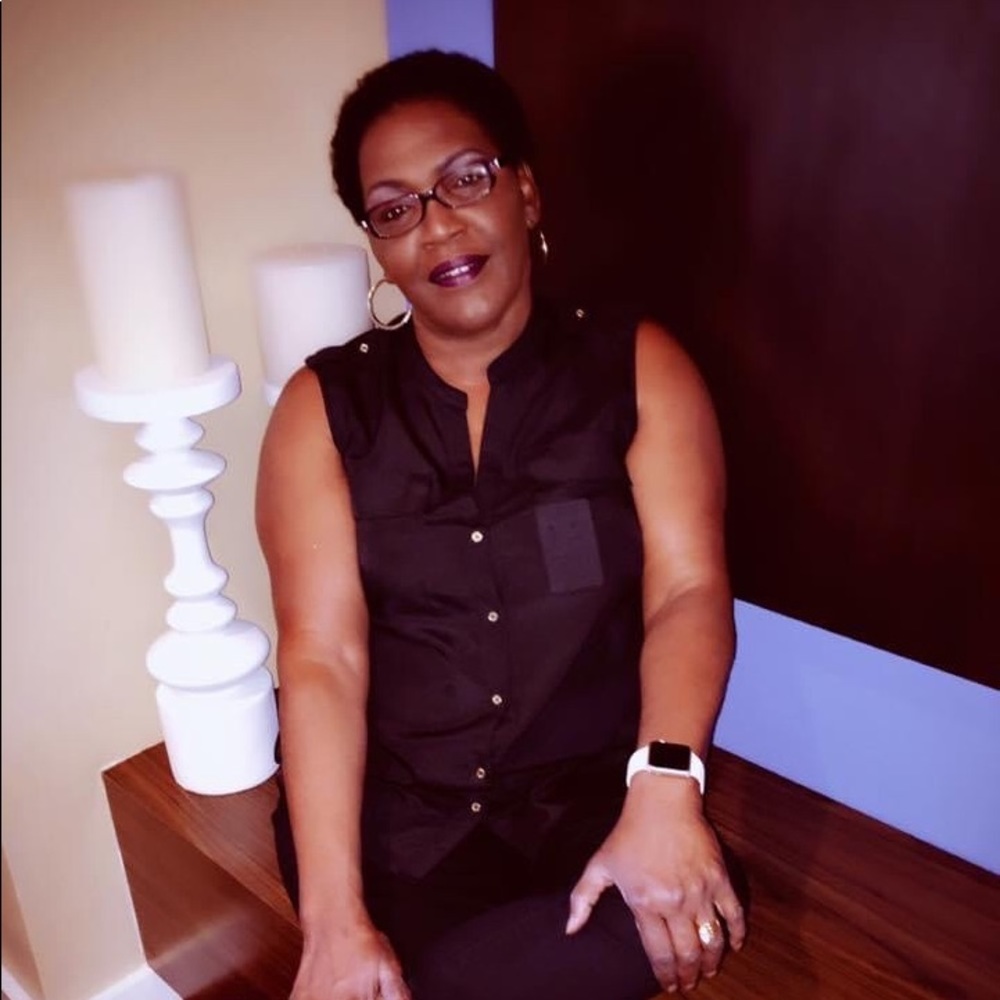 Meet your Posher, Thelma